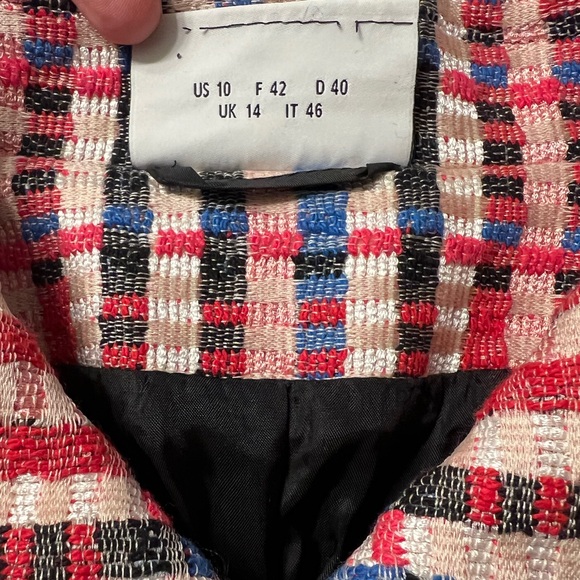 Akris Punto Tweed Plaid Jacket · Boxy Tailored Silhouette - Picture 16 of 16